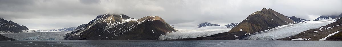42 - Noruega - islas Svalbard - isla de Spitsbergen - fiordo Hornsund - panoramica